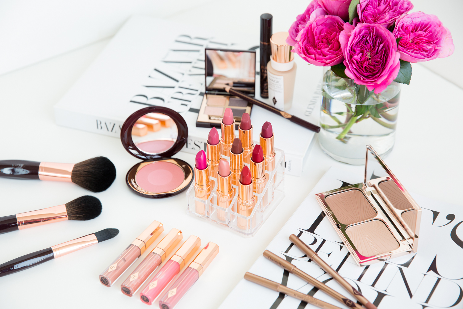 Son môi là đồ trang điểm này vừa có thể làm đẹp vừa giúp các bạn gái tự tin  Son môi là đồ trang điểm này vừa có thể làm đẹp vừa giúp các bạn gái tự tin